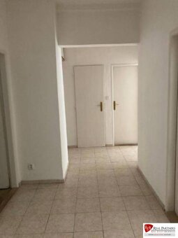 REB.SK Predaj 3-izbový byt Bratislava I, Centrum - Záhrebská - 16