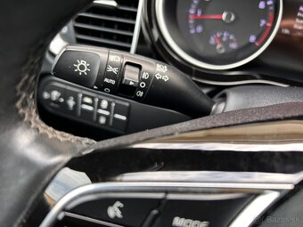 Kia CEED SW 1.5 T-GDi 118kW MT6 GOLD - 16