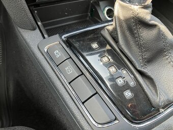 Škoda Superb Combi 2.0 TSI 147 kW Elegance DSG - 16