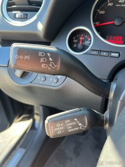 Seat Exeo (Audi A4) 1.8 TSI, 2014, 118 kW, 112593 km - 16