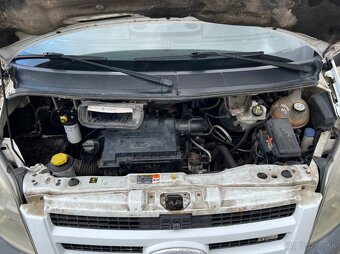 Ford Transit 2.2 TDCi 81kw 9 míst L2H2 - 16