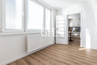 Kompletna rekonštrukcia - ROSNÁ - 3 izbový byt - Kompletne z - 16