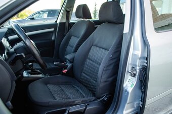 Škoda Octavia Combi 1.6 TDI CR DPF Ambiente DSG - 16