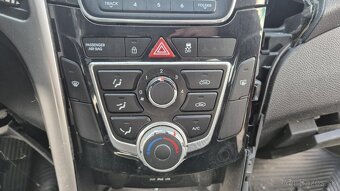 Hyundai I30 1,4CRDI 66kw kód motora: D4FC - 16
