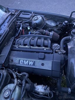 2x BMW E34 528i Touring - 16