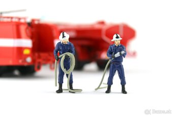 Ručne malované figúrky hasičov 1:43 - 16