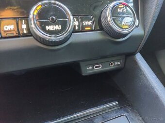Predám Octavia III Combi 2017, 1.4TSI 110kW, facelift - 16