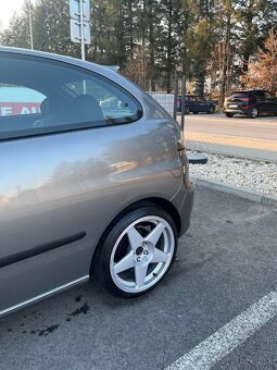 5x100 r17 Azev A + 205/40 r17 DOT24 - 16