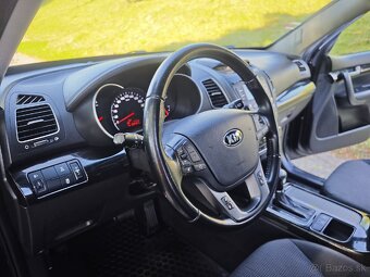 KIA Sorento 2.2 CRDi Automat 2015 Ako nové kúpené na SK - 16