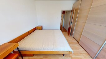 Na predaj 3-izbový byt priamo v centre mesta Trenčín, ulica  - 16