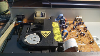 TECHNICS CD SL-P 200 - 16