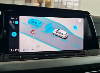 Volkswagen Golf Life 2.0 TDI 110KW DSG/AJ NA SPLÁTKY/ - 16