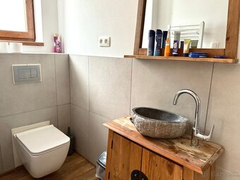 Ponúkame vám na predaj novostavbu rekreačného rodinného domu - 16