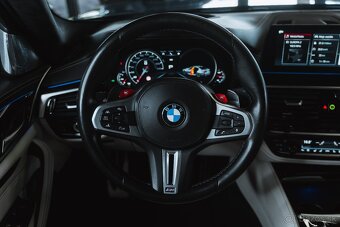 BMW M5 4.4 V8 xDrive - 16