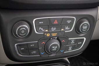 Jeep Compass 1.4i MultiAir 4WD Limited 125kW AT/9 - 16