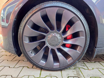 Tesla Model 3 2021 Performance 377kW - 16