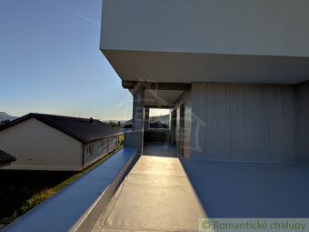 Moderný rodinný dom v pokojnej prírodnej lokalite, na skok - 16