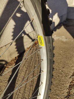 [09]  Horský bicykel Lincoln - 16