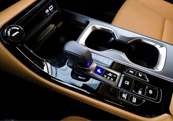 Lexus NX450h+ Biele 2023 - 16