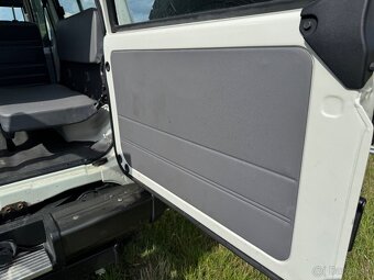 Toyota Land Cruiser 70 3.0 TDI - 16