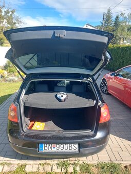 Wolsvagen golf 5 85.kw 1.6 benzín 6 rýchlostný manual - 16