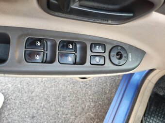 Hyundai accent 1.5CRDI 81kw 2009 - 16