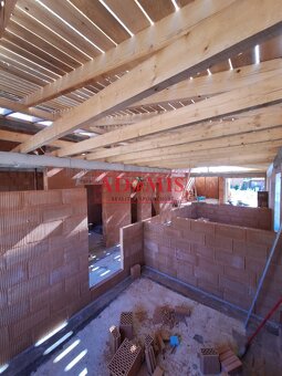 Predáme bungalov 4izbový Košice - Šaca 135m2,tep.čerpadlo,re - 16