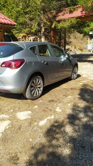 Predám Opel Astra J 12/2013 - 16