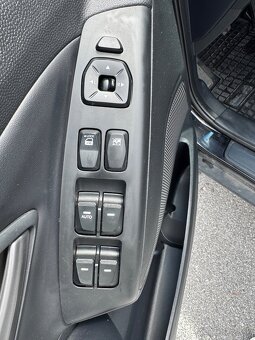 Hyundai IX35 - 16