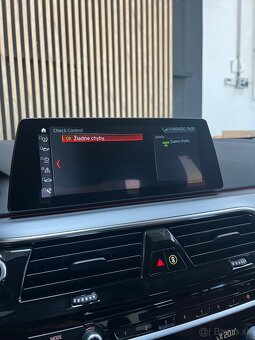 BMW Rad 520d xDrive A/T - 16