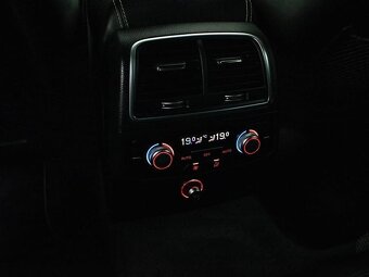 Audi A6 Avant 3.0 TDI S Line DPF 218k  S tronic, 160 kW - 16