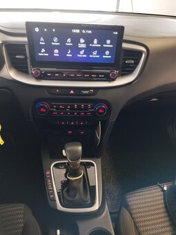 Kia ceed 1.6 automat rok 10.mesic 2023 - 16