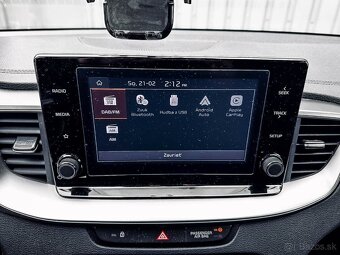 Kia Ceed SW 1.5 T-GDi Silver A/T - 16