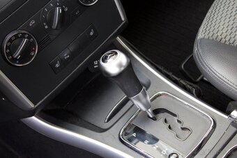 Mercedes-Benz B trieda 200 CDI Autotronic - 16