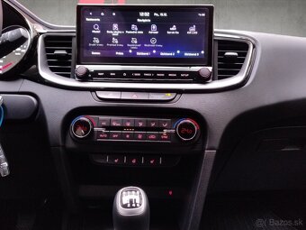 Predám Kia XCeed 1.5 T-GDi M6 GOLD - 16