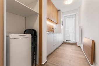 1i byt-BA /St.Mesto, CENTRUM - Špitálska,  zariadený, IHNEĎ - 16