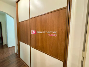 Na predaj priestranný 4-izbový byt Boriny - 16