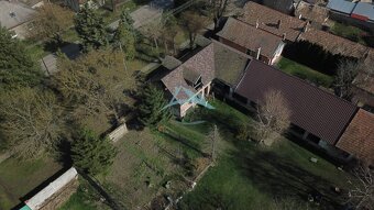 Na predaj starší sedliacky R. dom s obrovským pozemkom 292 - 16