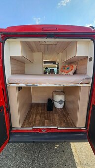 2017 velmi pěkná vestavba obytné auto karavan VAN - 16