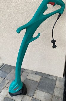 BOSCH  kosačka 1200 W a ROTAK 32 BOSCH ART 26 Easytrim - 16