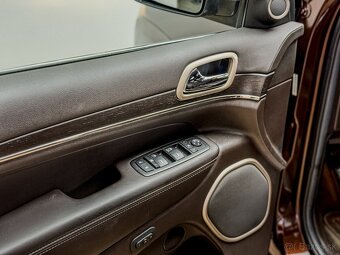 Jeep Grand Cherokee 3.0L V6 TD Summit A/T - 16