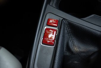 BMW 116i z roku 2011 - 16