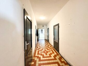 Exkluzívne, Rodinný dom, pozemok 1922 m2, Veľké Rovné - REZE - 16