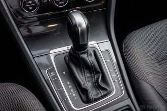 Volkswagen Golf e - 16
