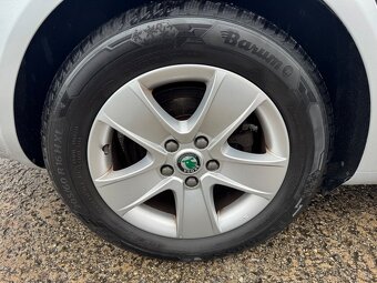 Škoda Octavia Combi 2,0 TDI 103kW Elegance - 16