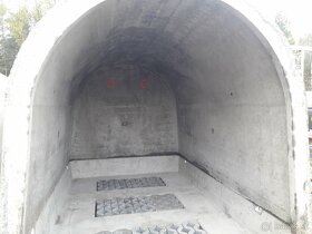 Betónová pivnica - 16