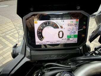 Honda X-ADV 750 - 16