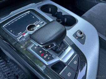 Audi Q7 3.0 TDI  3x S-line / Matrix / Pano / 7 miest / DPH - 16