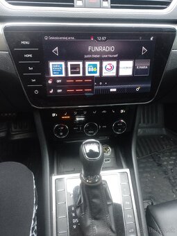Predám Škoda Superb 3 combi obsah 1,6desel ročník 2020 DSG - 16