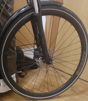 Trekingový panský elektrobicykel značky AGOGS Gust - 16